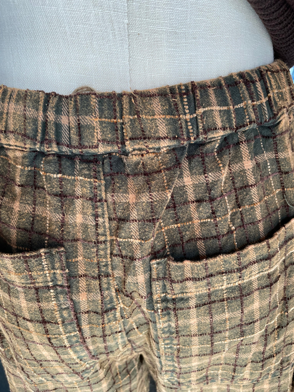 Olive Plaid Woven Barrel Pants