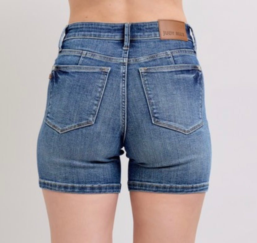 Judy Blue Shorts 5" inseam