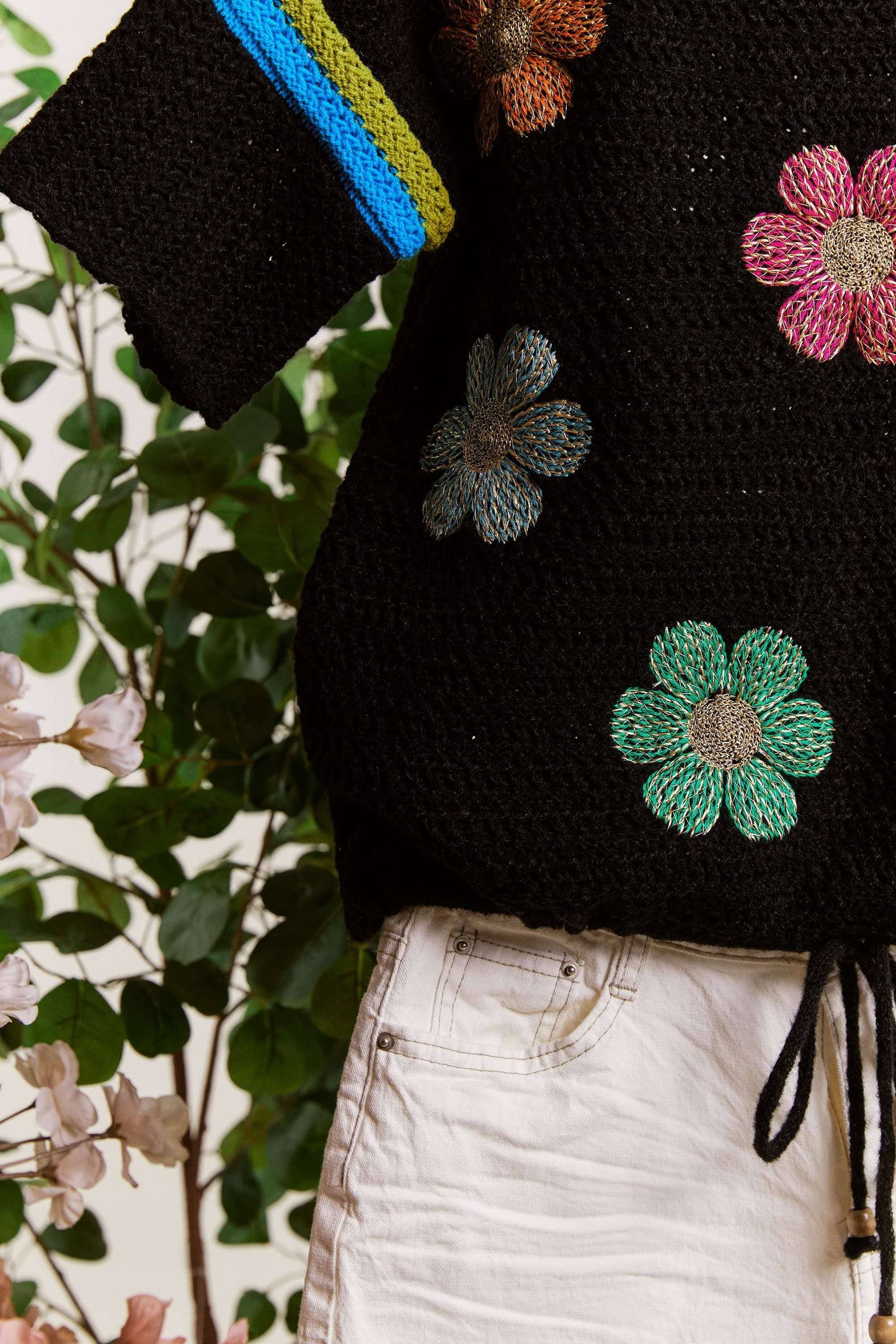 Black Daisy SS Sweater