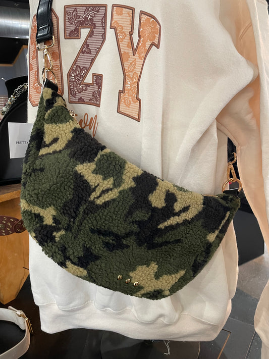 Camo Sherpa Bag
