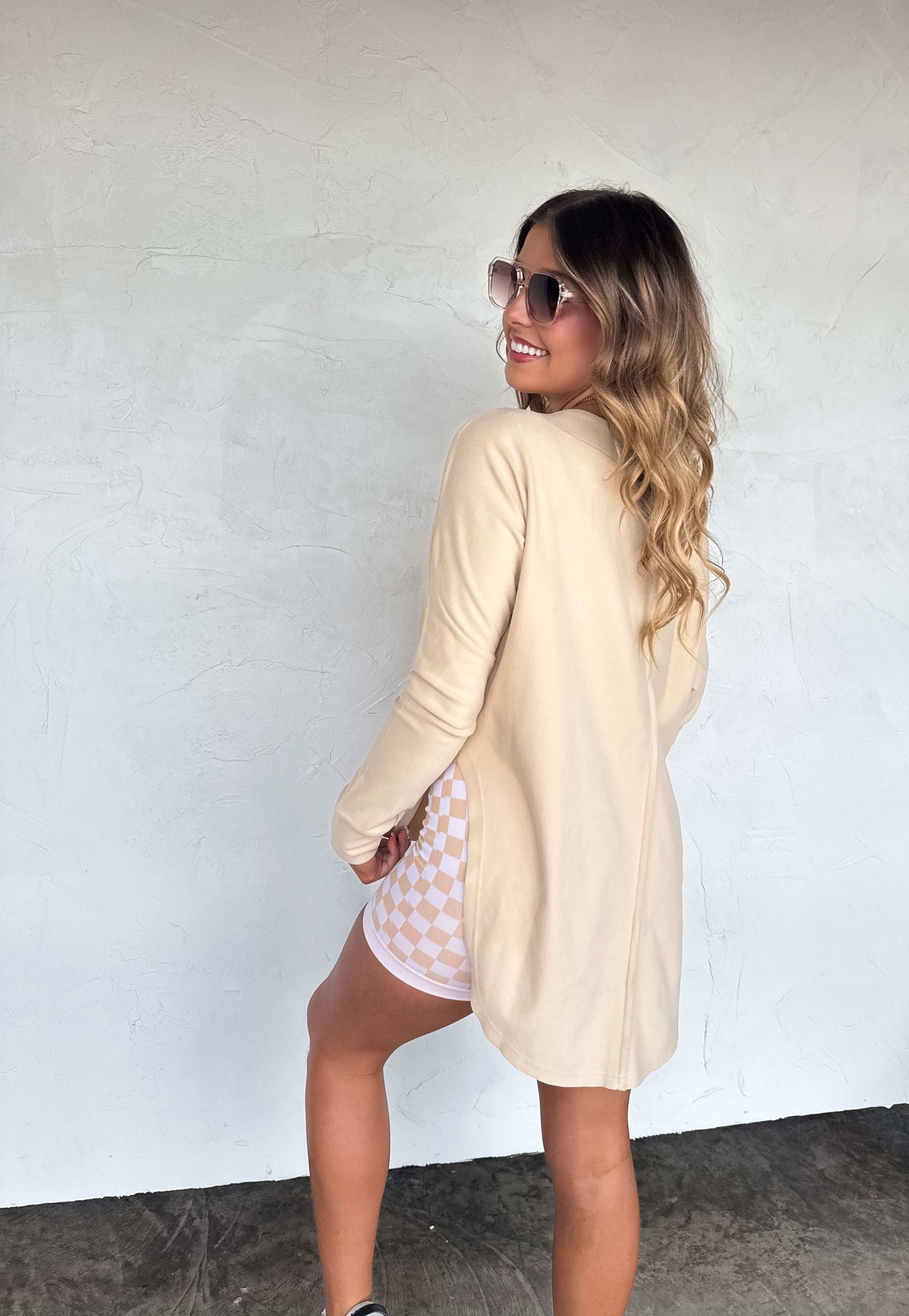 Tan oversize sweatshirt