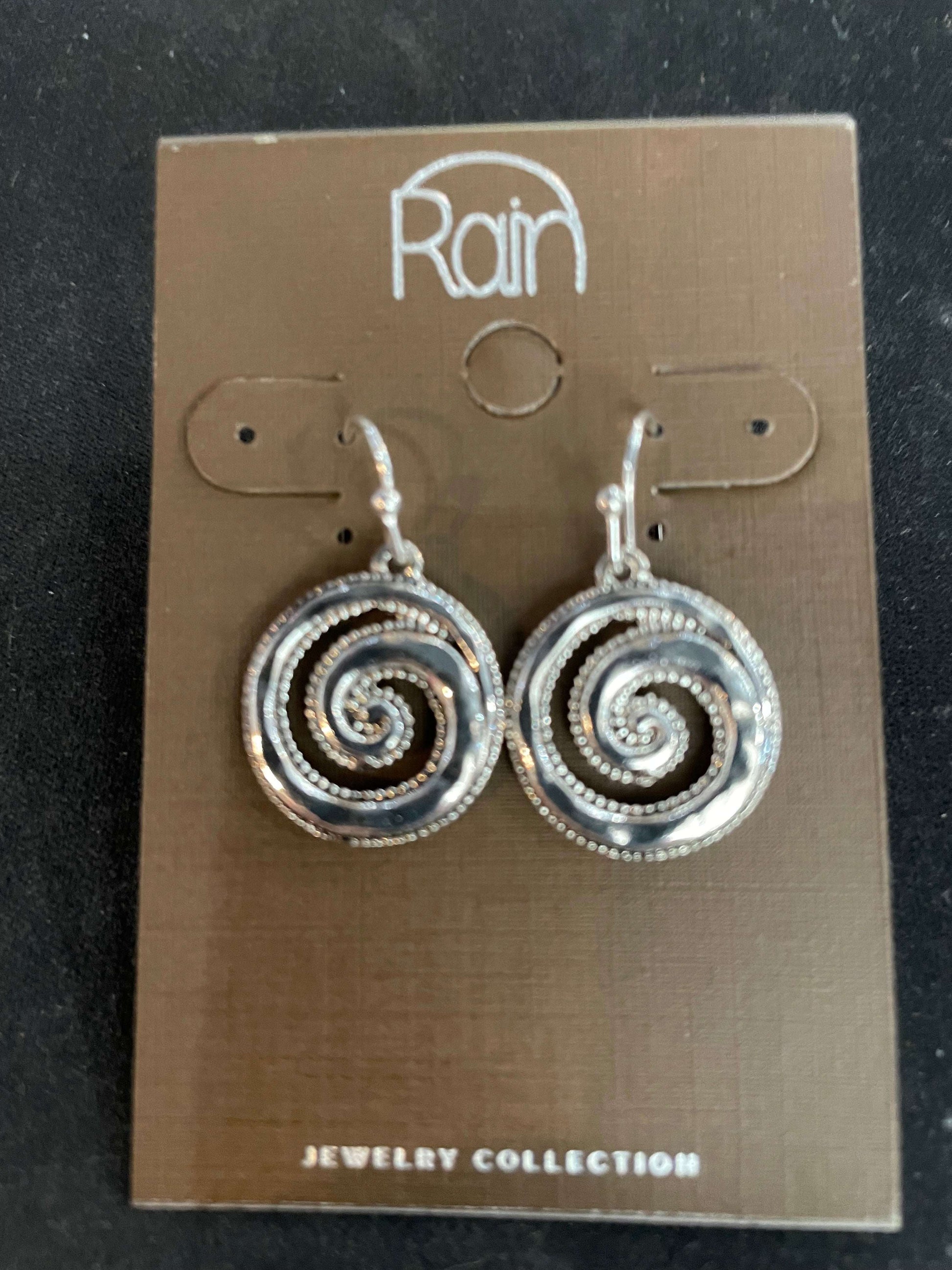 Textured Silver Swirl Earrings - Style Junkie Boutique