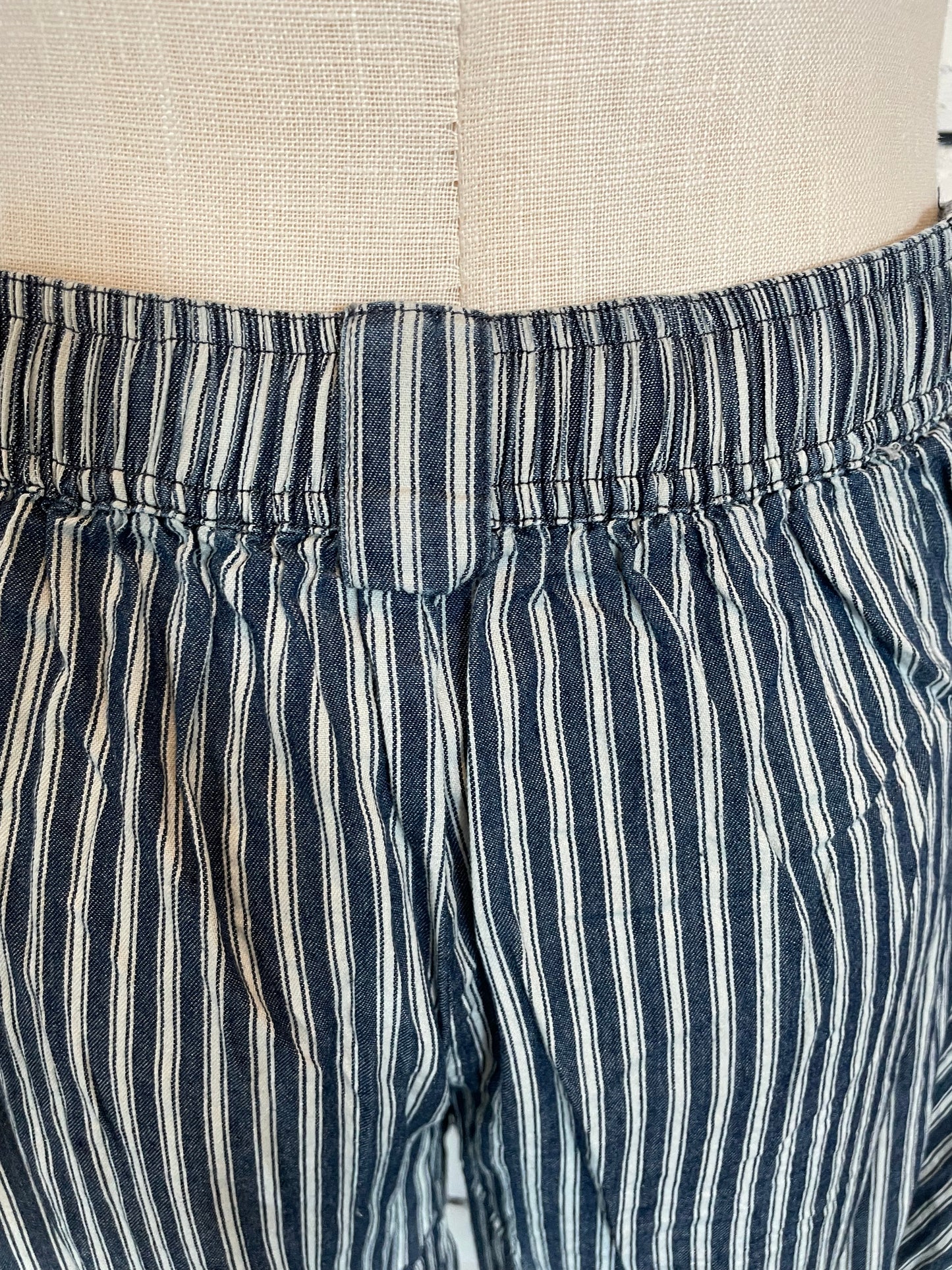 Stripe Barrel Leg Pants