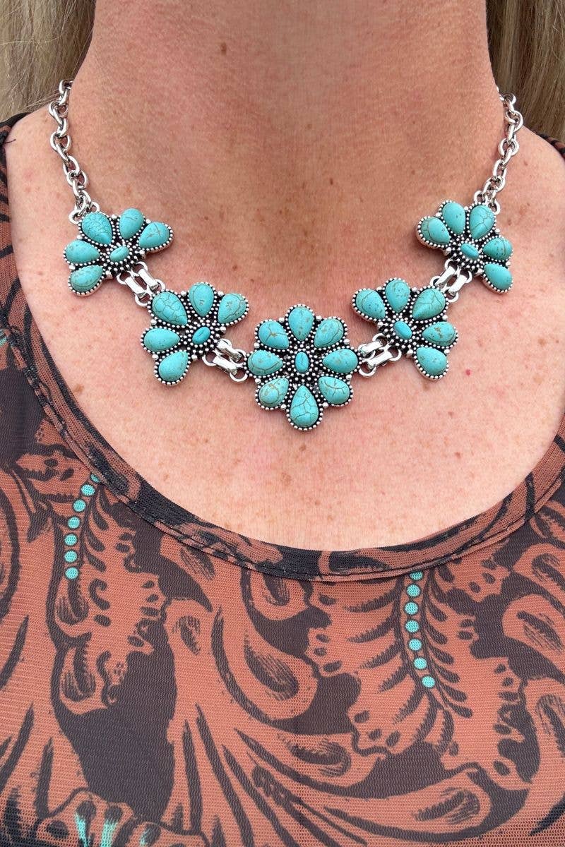 Turquoise floral necklace 